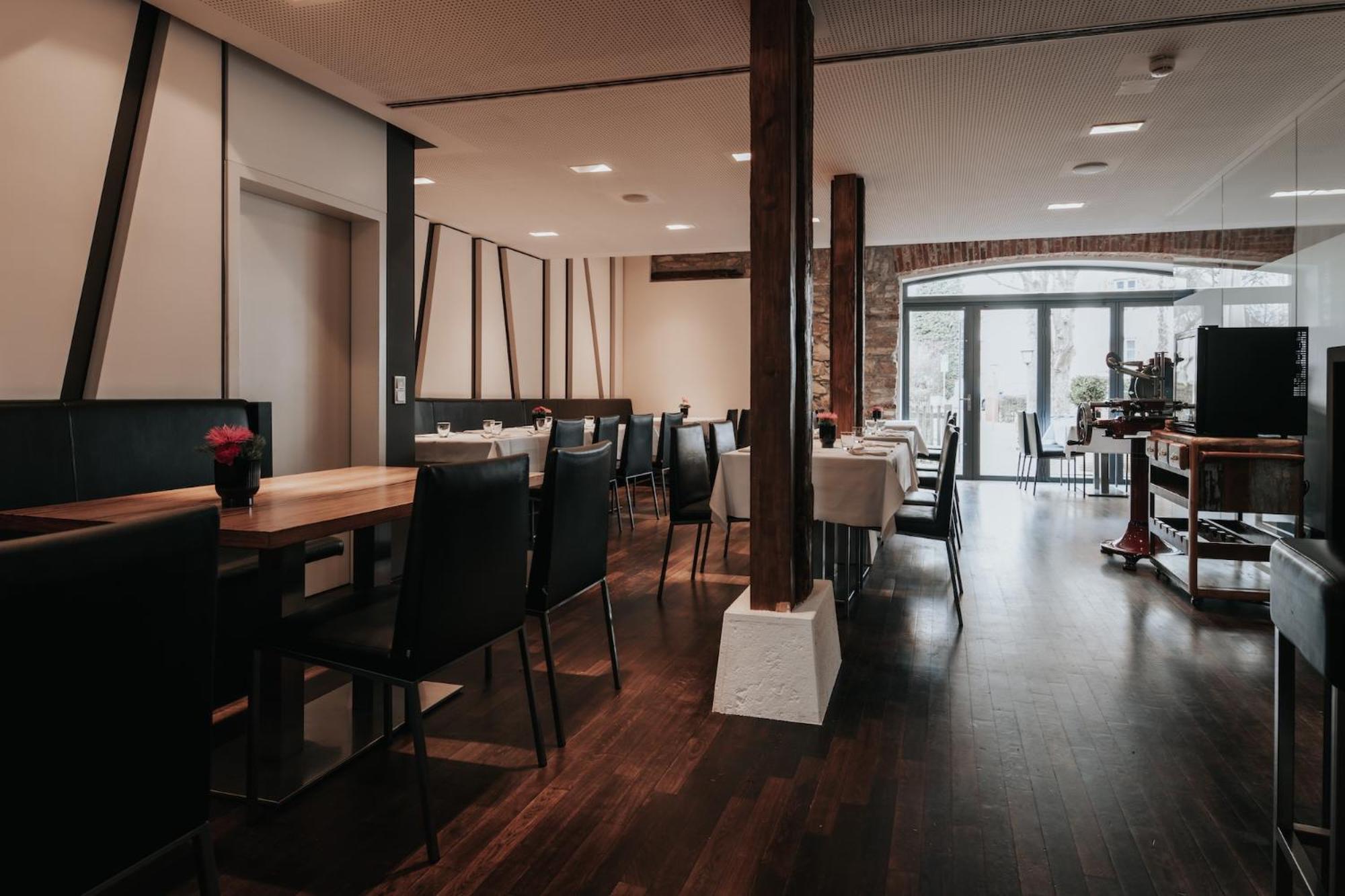 Design Hotel & Restaurant Loewen Ульм Экстерьер фото