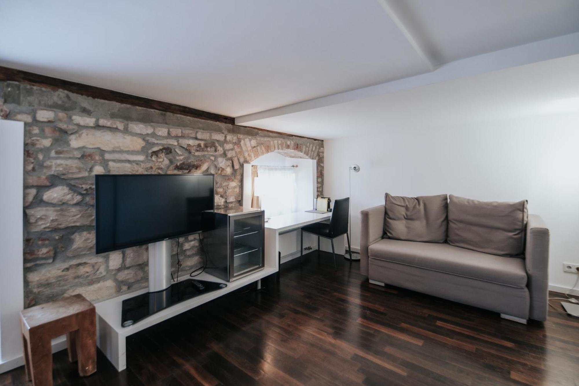 Design Hotel & Restaurant Loewen Ульм Экстерьер фото