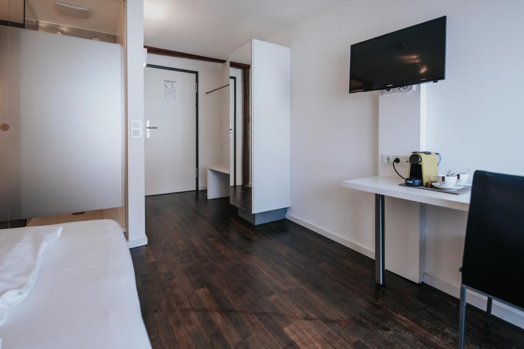Design Hotel & Restaurant Loewen Ульм Экстерьер фото