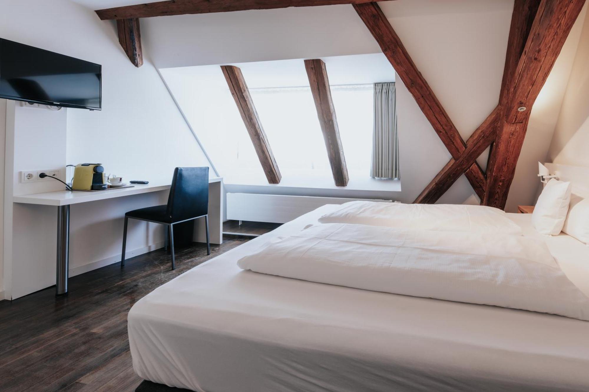 Design Hotel & Restaurant Loewen Ульм Экстерьер фото