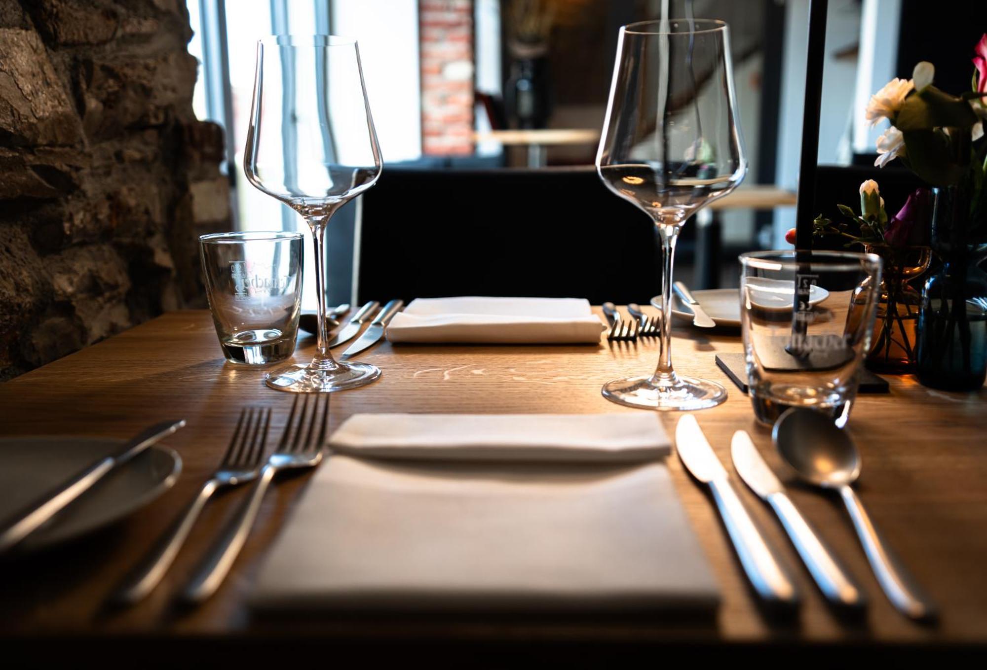 Design Hotel & Restaurant Loewen Ульм Экстерьер фото