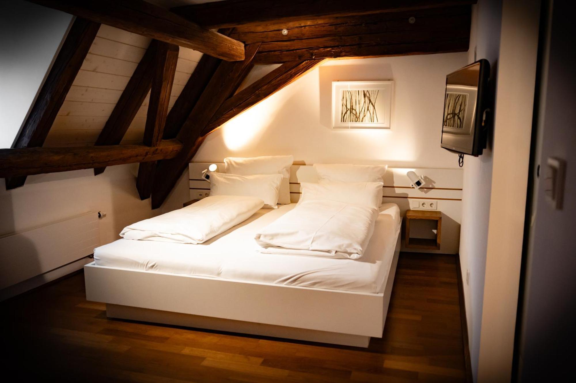 Design Hotel & Restaurant Loewen Ульм Экстерьер фото
