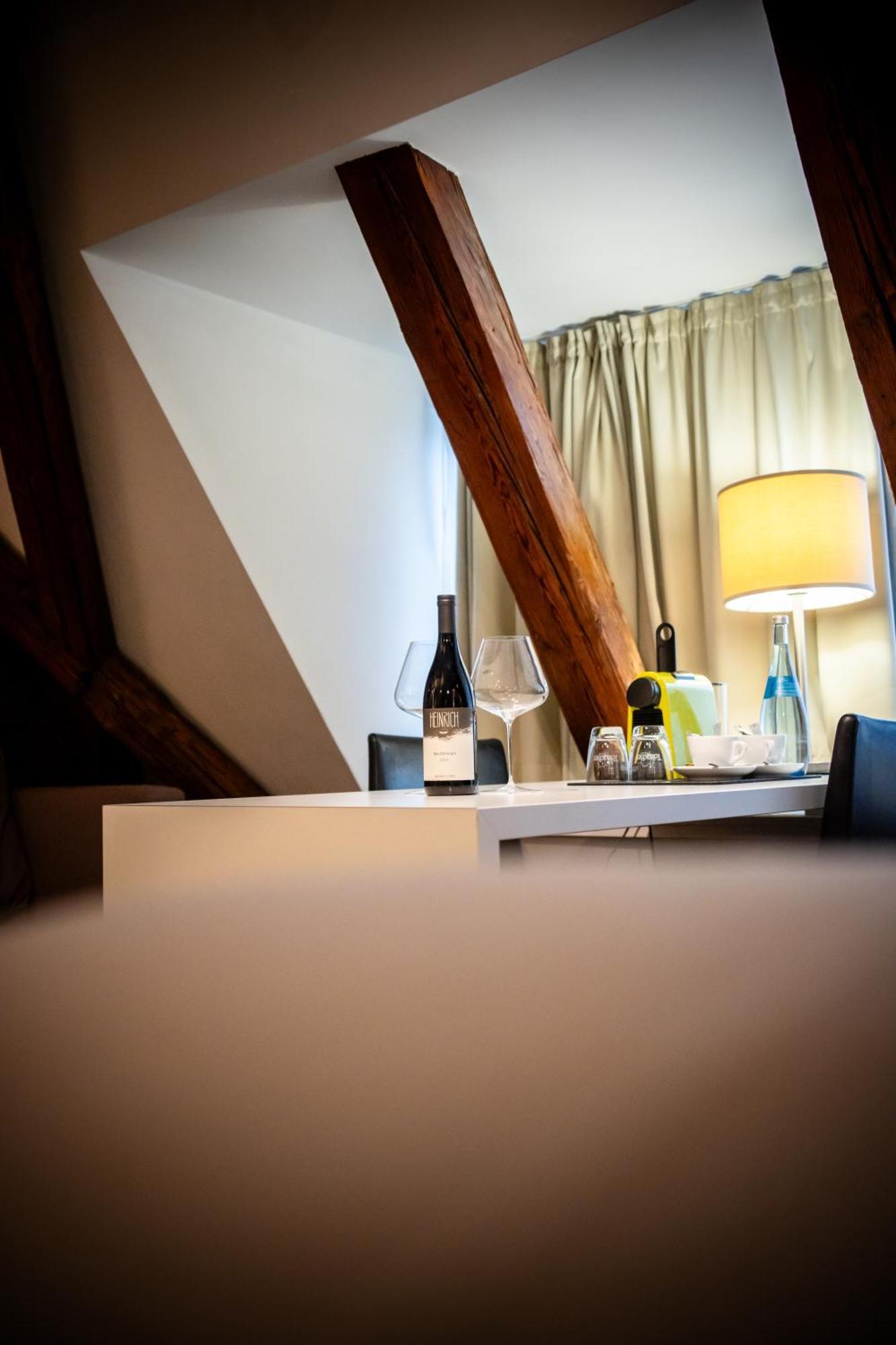 Design Hotel & Restaurant Loewen Ульм Экстерьер фото